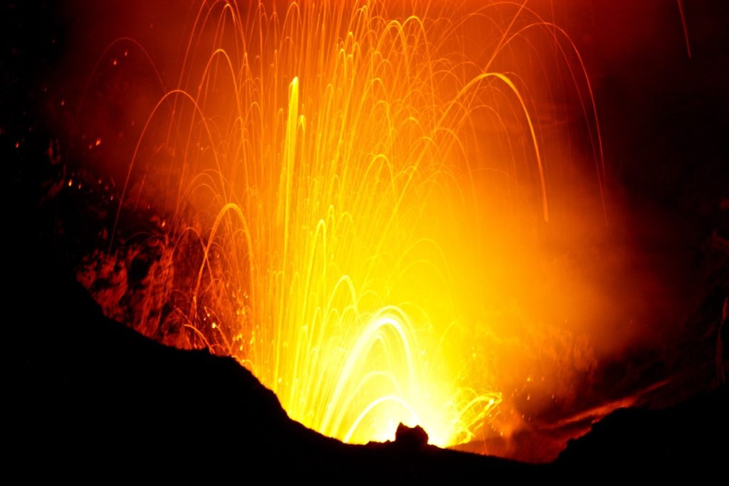 night hiking mt yasur volcano