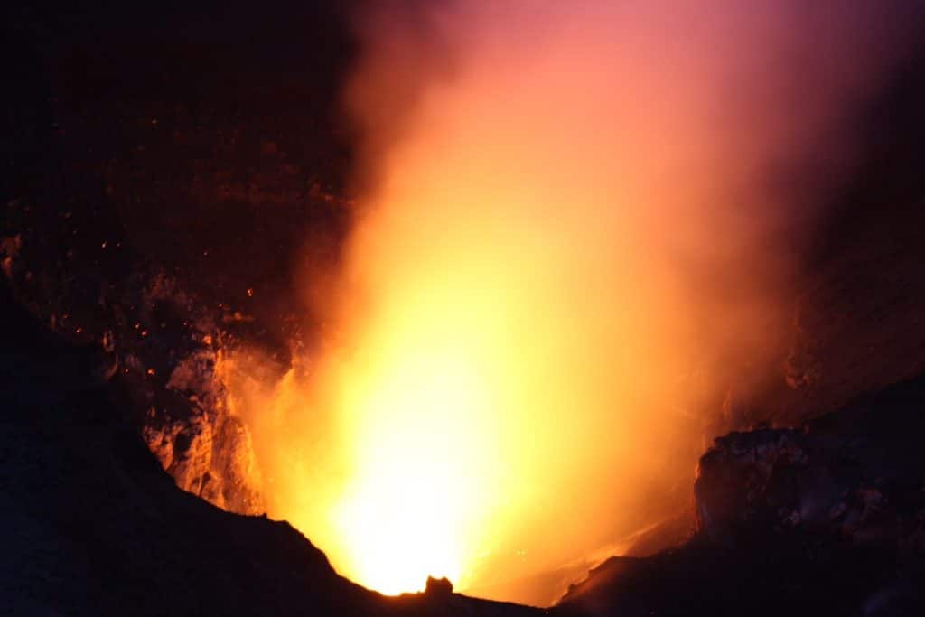 mount-yasur-volcano