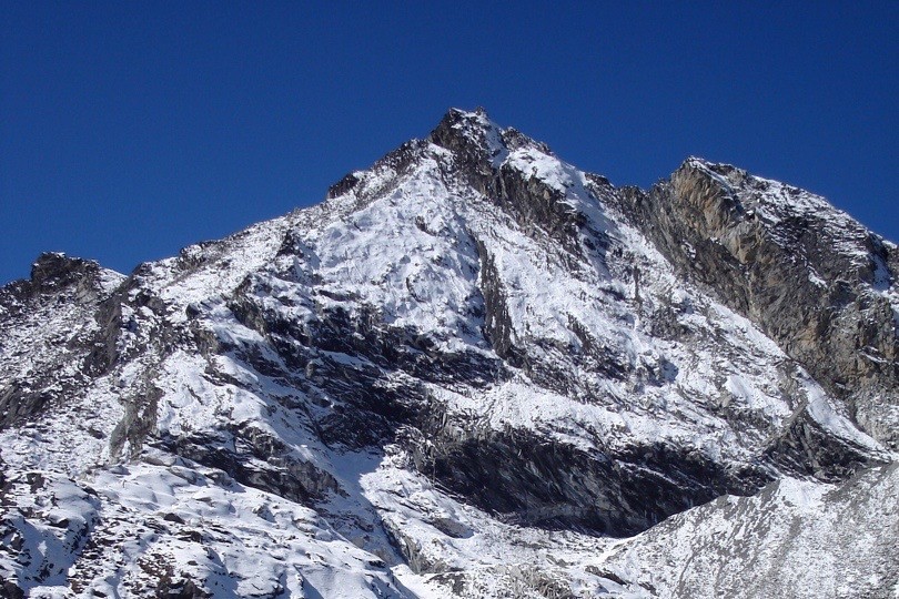 Mountains for mortals 12 nontechnical mountain climbs Atlas & Boots