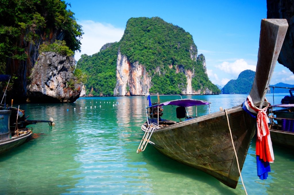 Hardest language to learn: Thai boats