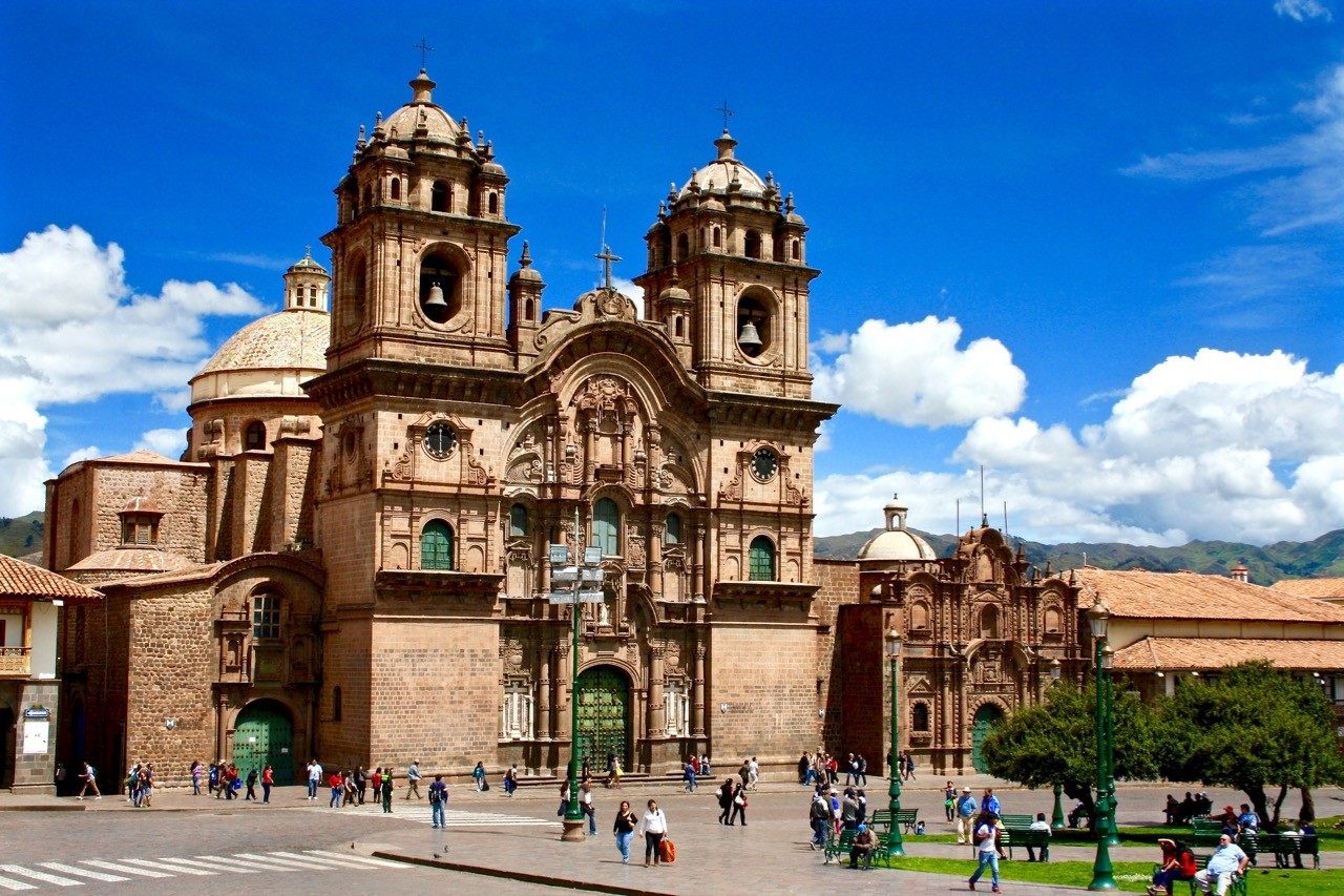quirky things to do in Peru lead image featuring Cusco