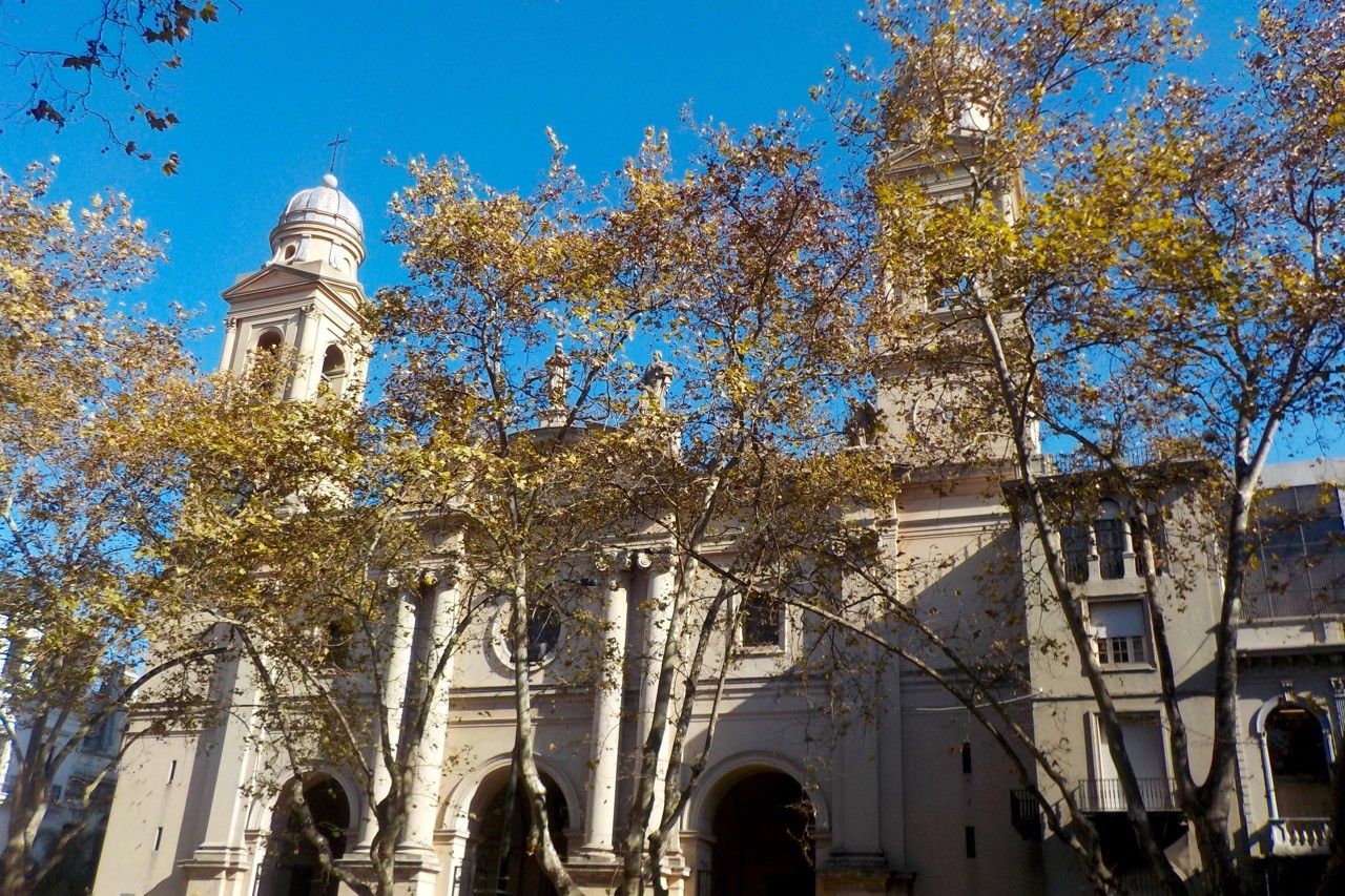 things to do in montevideo uruguay -cathedral