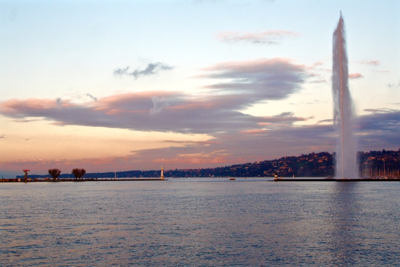 city of Geneva jet d'eau