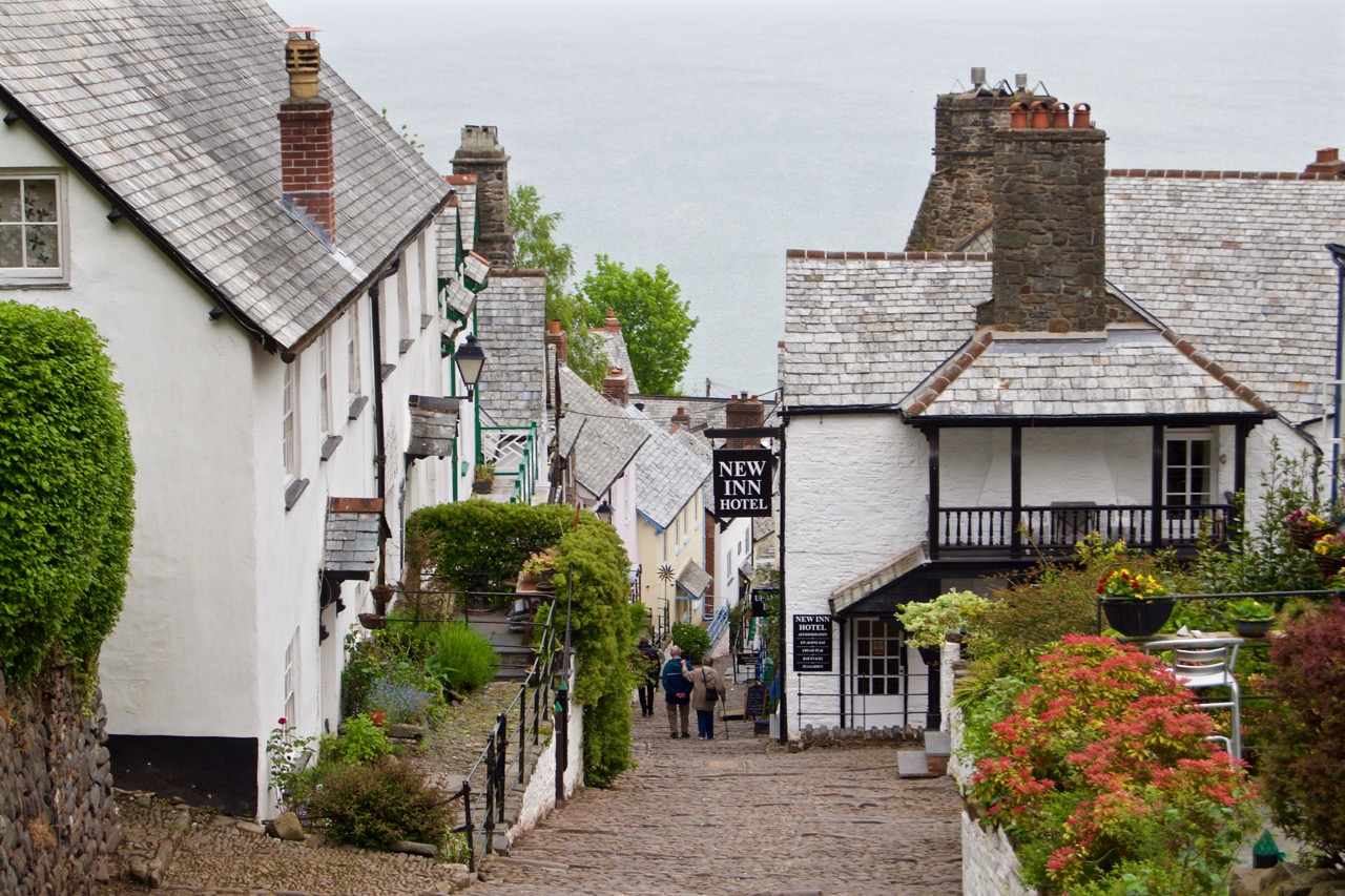 Clovelly-village - streets