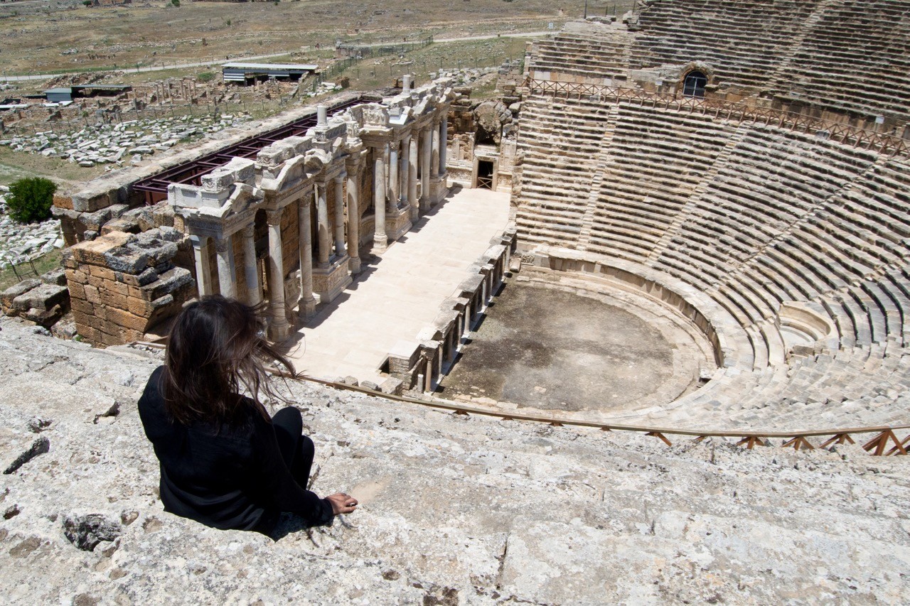 Kia overlooking the Hierapolis