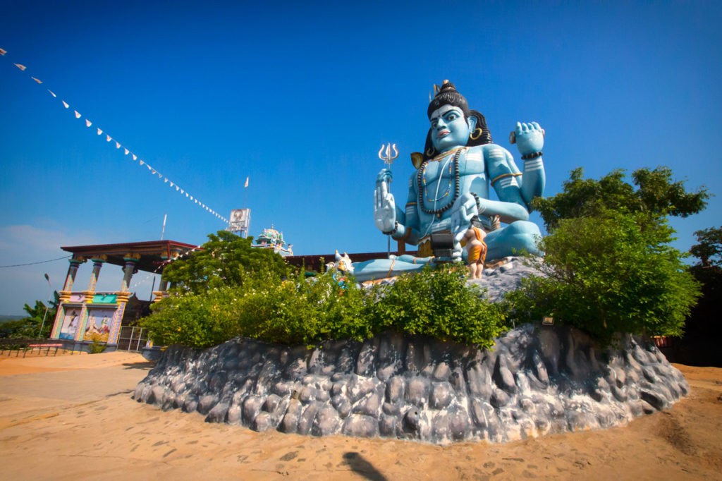 Things-to-do-in-Trincomalee-Sri-Lanka-koneswaram-temple