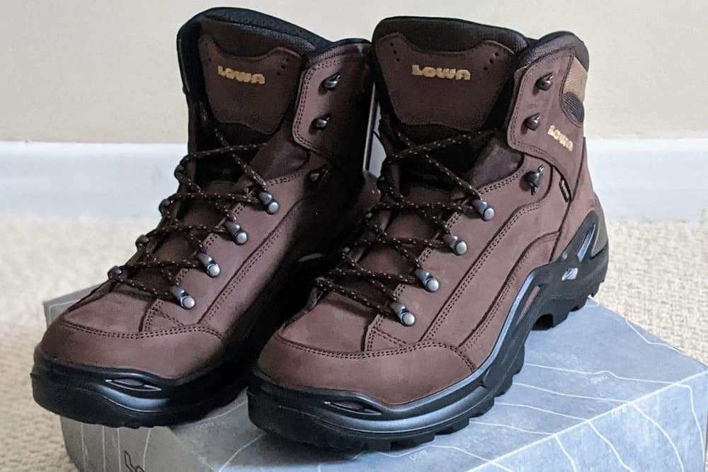 Sepatu hiking Lowa Renegade saya