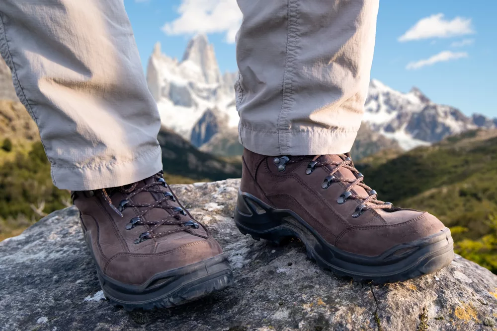 Cara memilih sepatu hiking