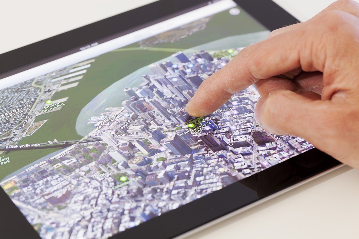 tablet using mapping app