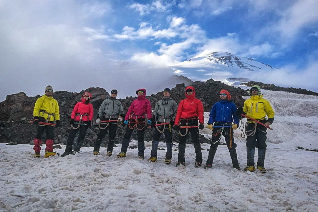 climbing mount elbrus Group-11.3