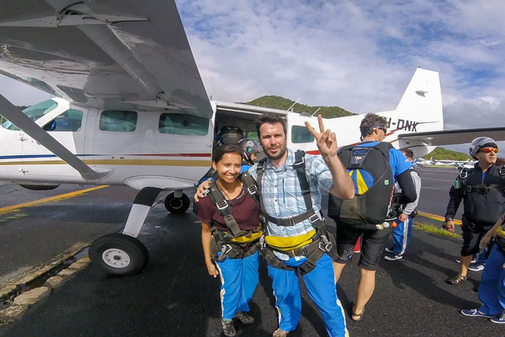 Ready to take flight skydiving in cairns