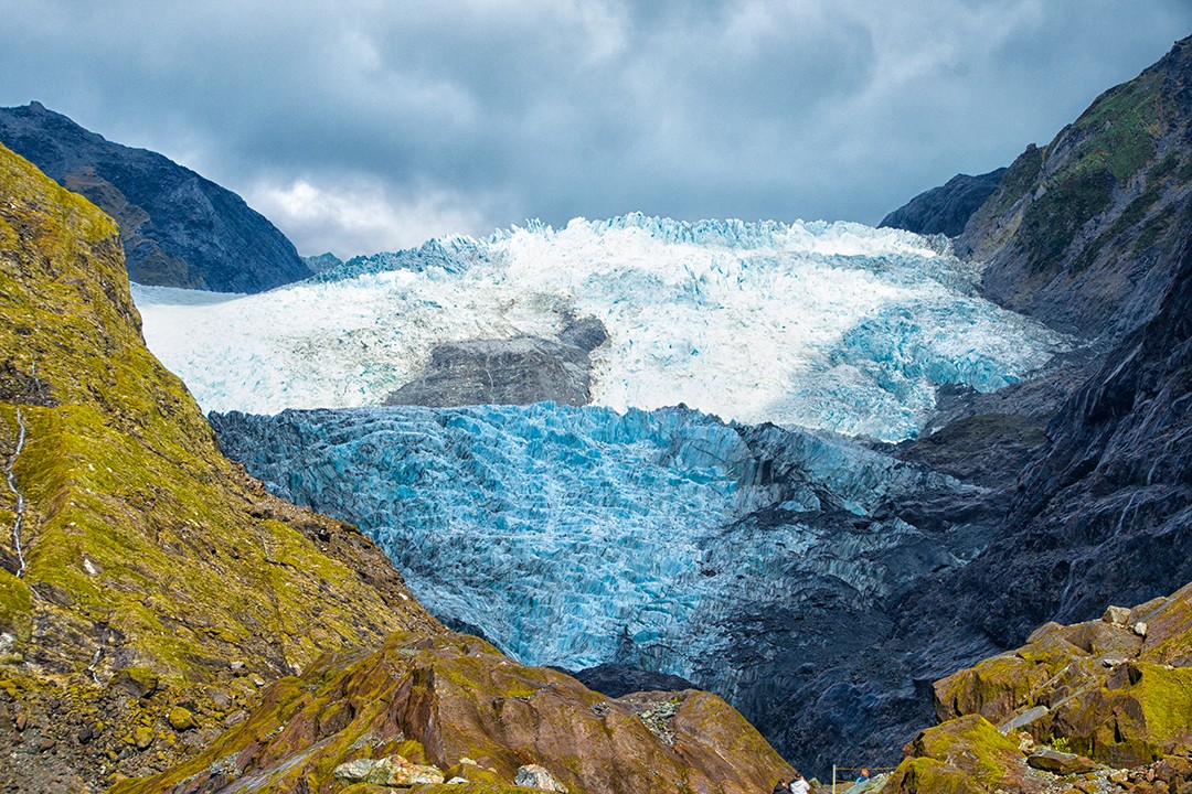 south island short walks – Franz Josef Glacier emerged from the clouds