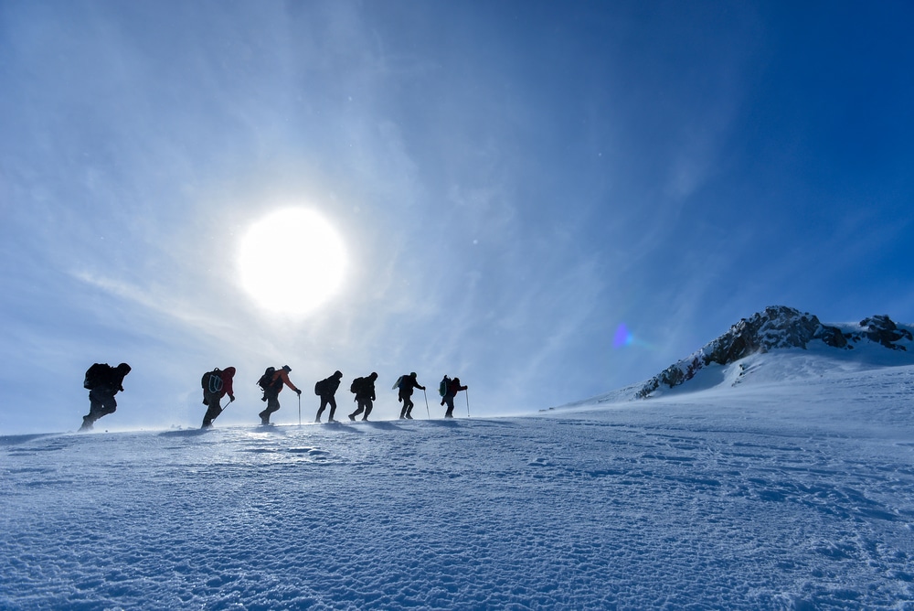 winter hiking featured