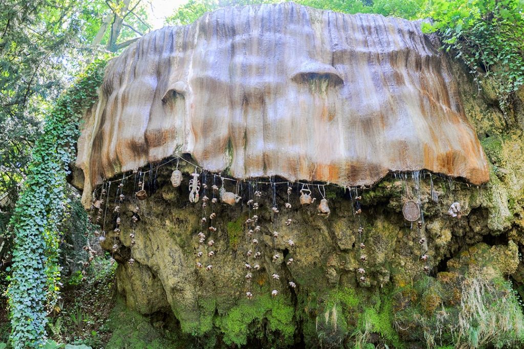 The Petrifying Well turns objects to 'stone'