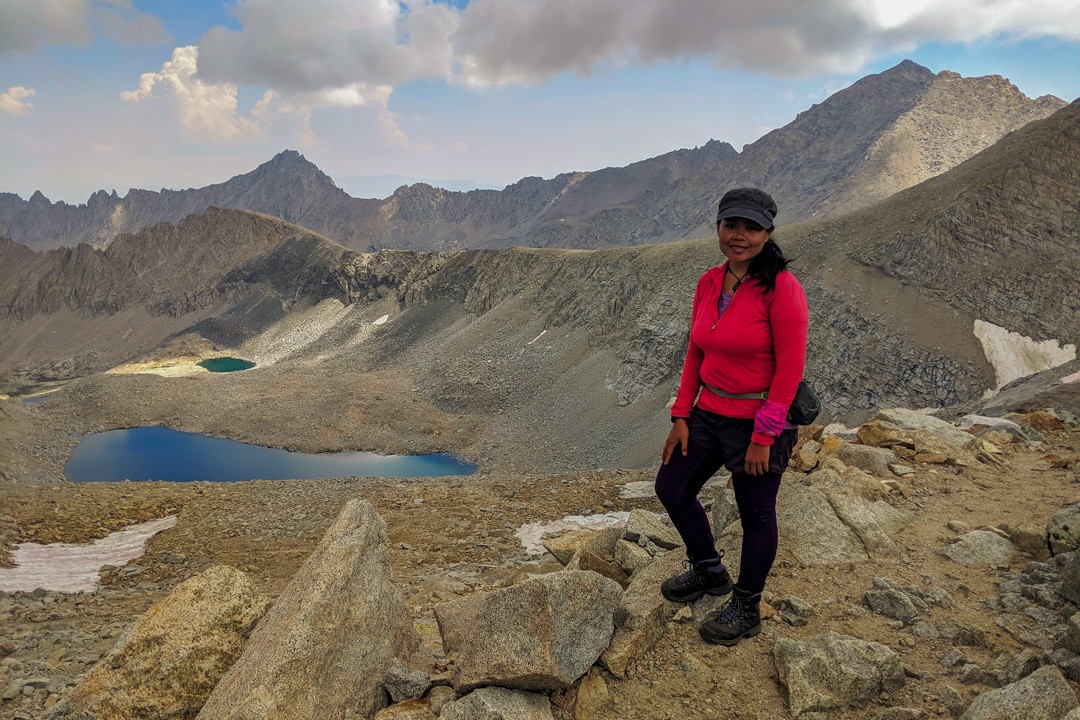 11 solo hiking tips for women