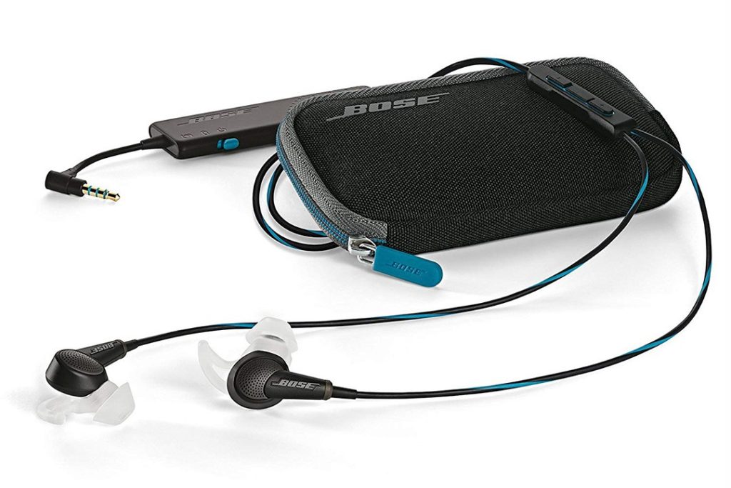 most useful travel gadgets headphones