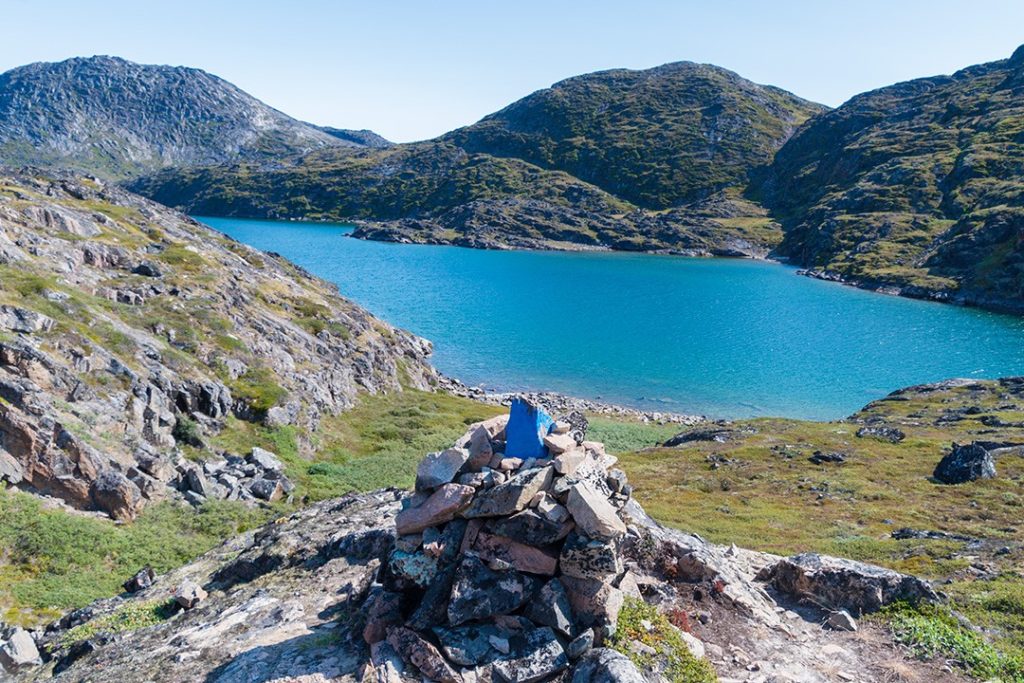 Hiking around Ilulissat blue route marker