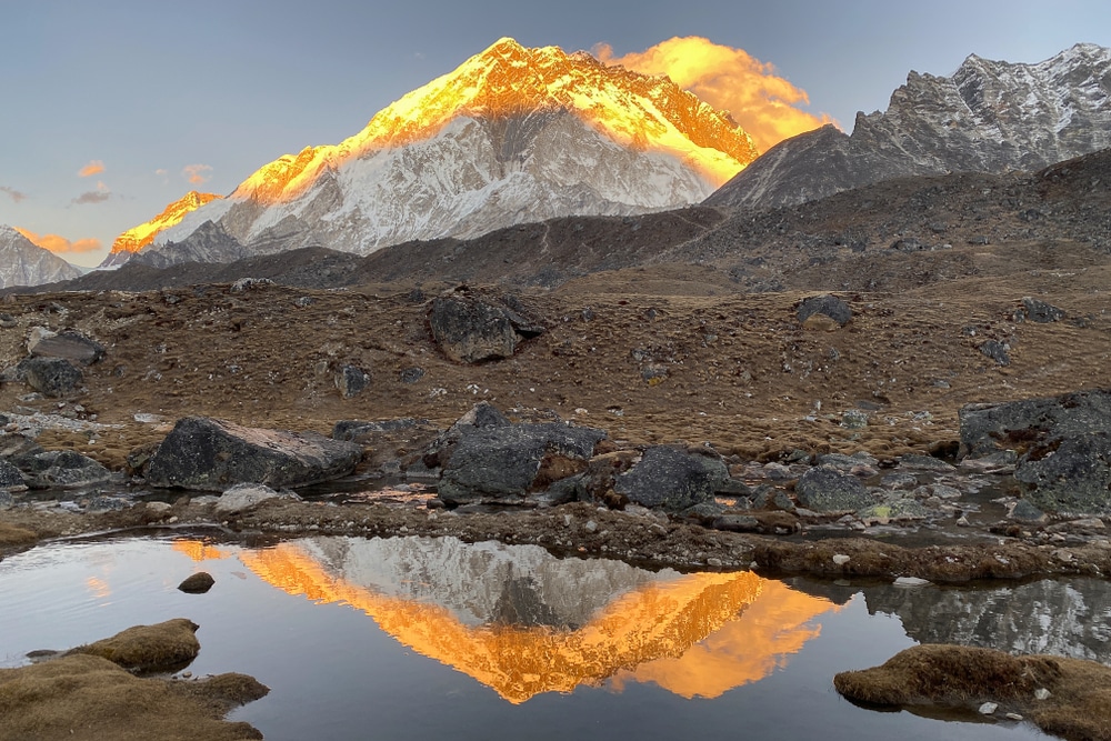 El Pico Pokalde es uno de los picos más populares de Nepal...