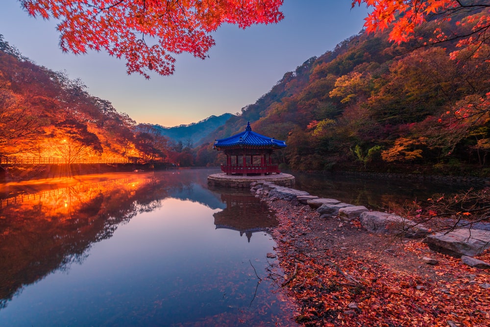 Naejangsan en otoño es una de las mejores caminatas de Corea del Sur.