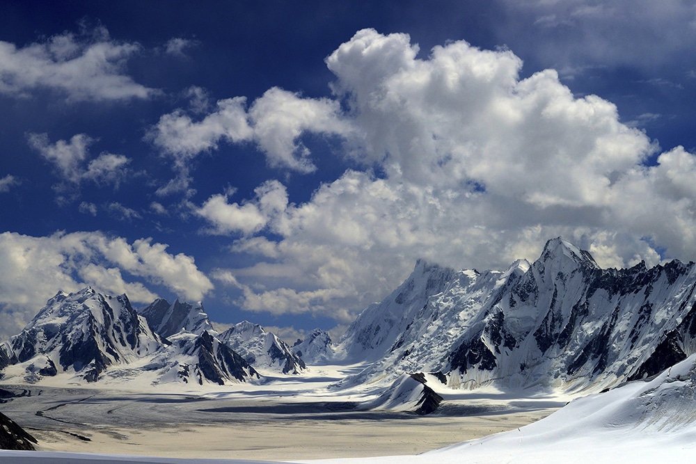 Lago Nieve en el Karakoram, Pakistán