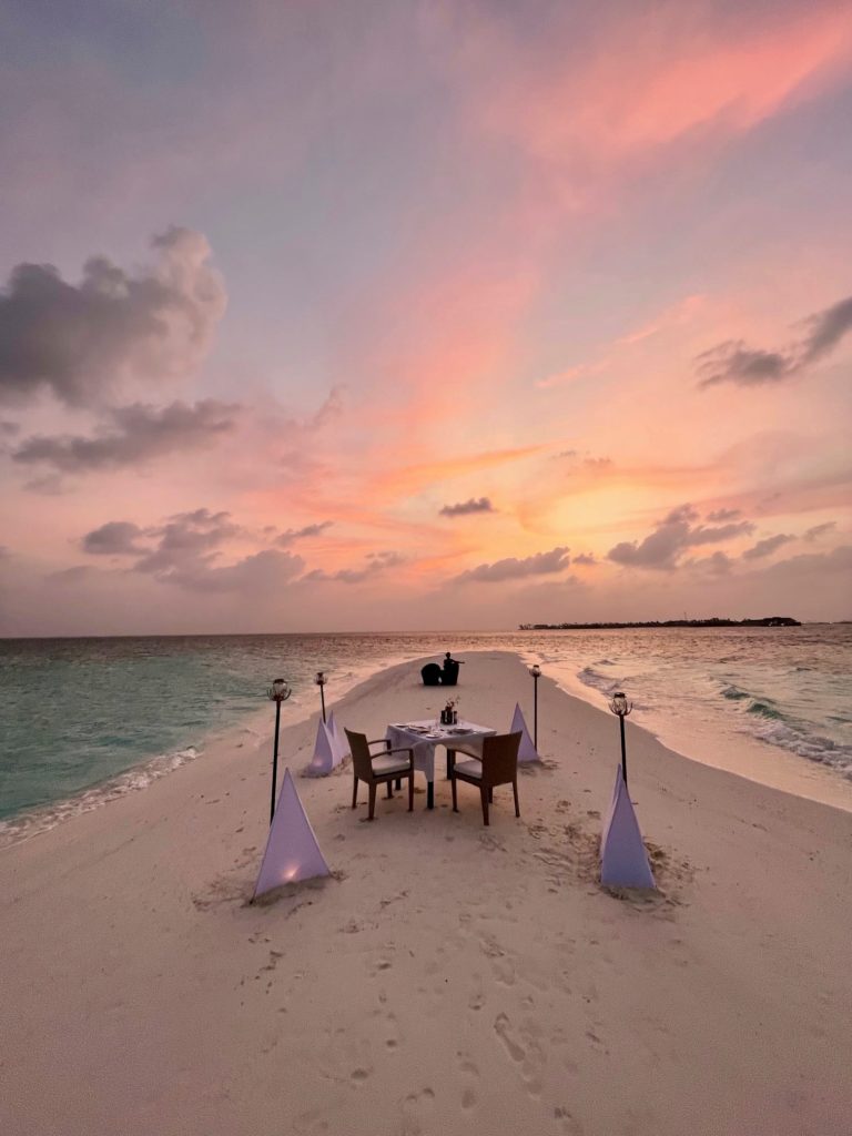 The sandbank dinner at at Baros Maldives