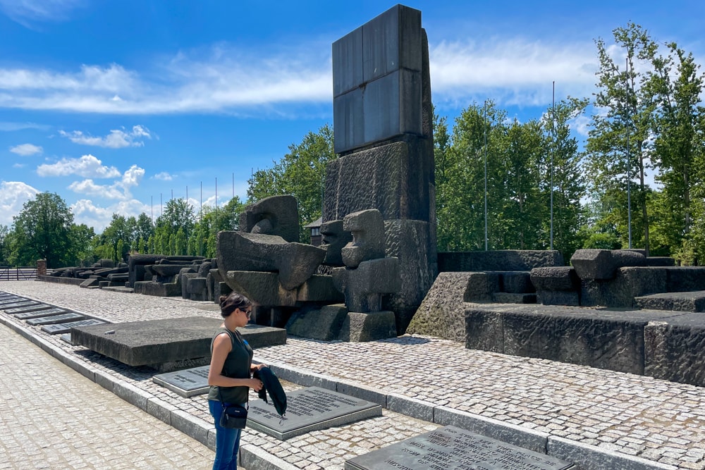 Kia digambarkan di Birkenau