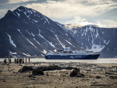Svalbard packing list: how to prepare for the last stop before the North Pole