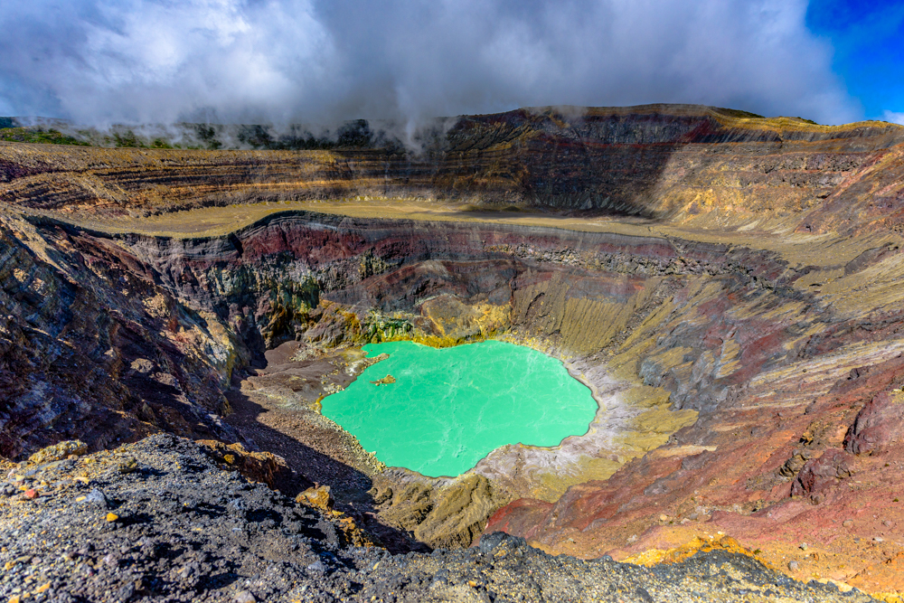 Danau Zamrud di Gunung Berapi Santa Ana di El Salvador