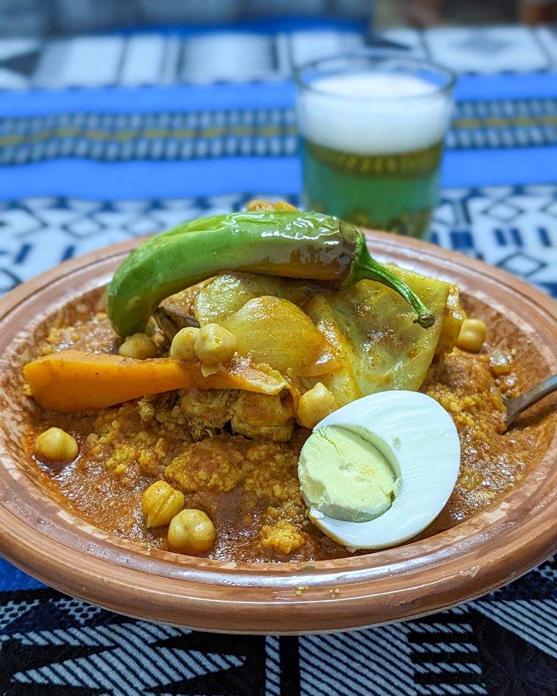 Makan malam di Hotel Sidi Idriss