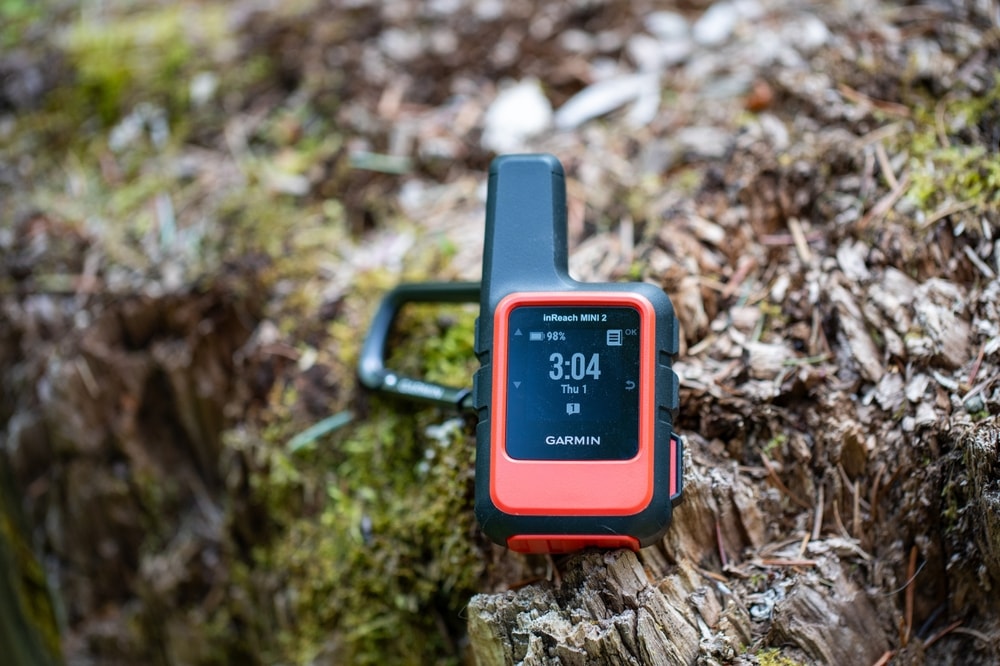 garmin satellite messenger against undergrowth